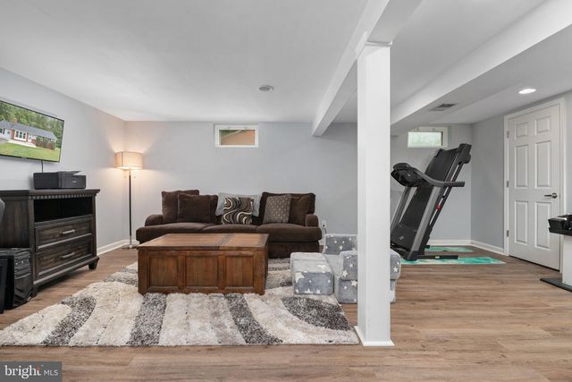 15 WELL ST, Huntingtown, MD 20639