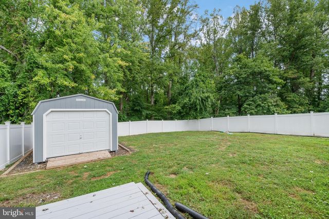 15 WELL ST, Huntingtown, MD 20639