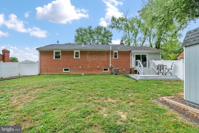 15 WELL ST, Huntingtown, MD 20639