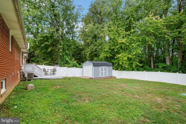 15 WELL ST, Huntingtown, MD 20639