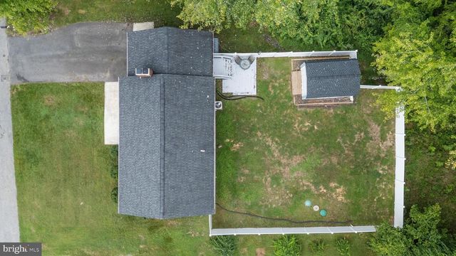 15 WELL ST, Huntingtown, MD 20639