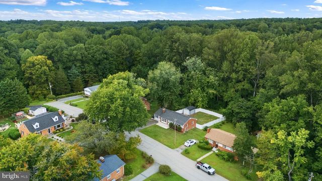 15 WELL ST, Huntingtown, MD 20639