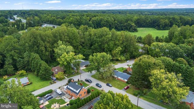 15 WELL ST, Huntingtown, MD 20639