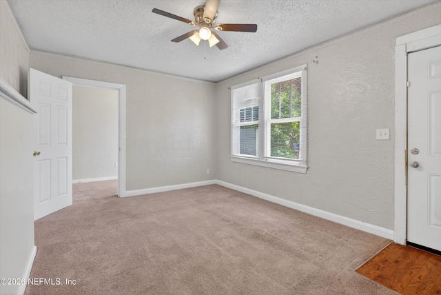 385 DURAY Court, Jacksonville, FL 32208