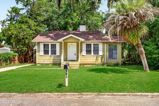 385 DURAY Court, Jacksonville, FL 32208