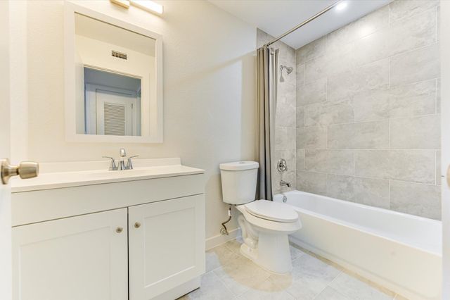 3703 Harmon Ave 103, Austin, TX 78705
