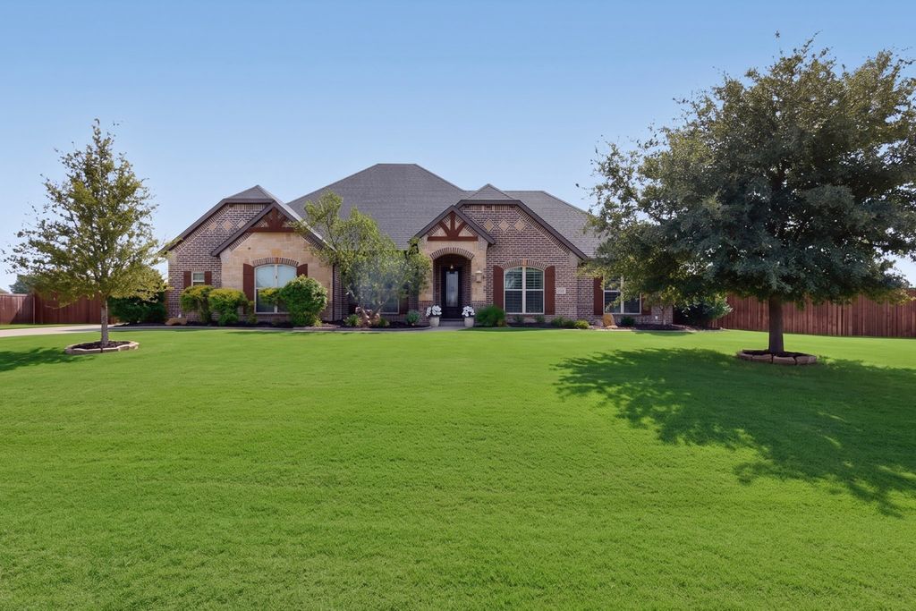 5020 Lindy Court, Midlothian, TX 76065