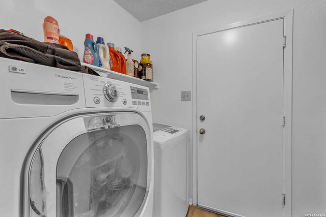 8218 Laurel Bnd, San Antonio, TX 78250