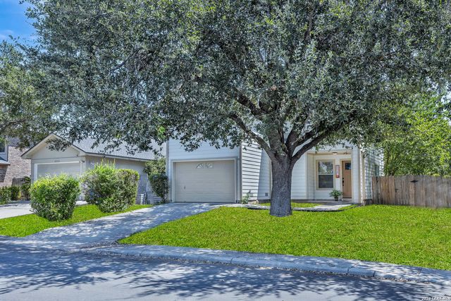 8218 Laurel Bnd, San Antonio, TX 78250
