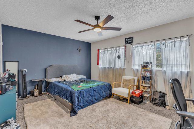 8218 Laurel Bnd, San Antonio, TX 78250