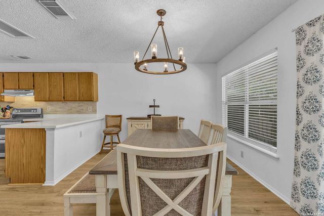 8218 Laurel Bnd, San Antonio, TX 78250