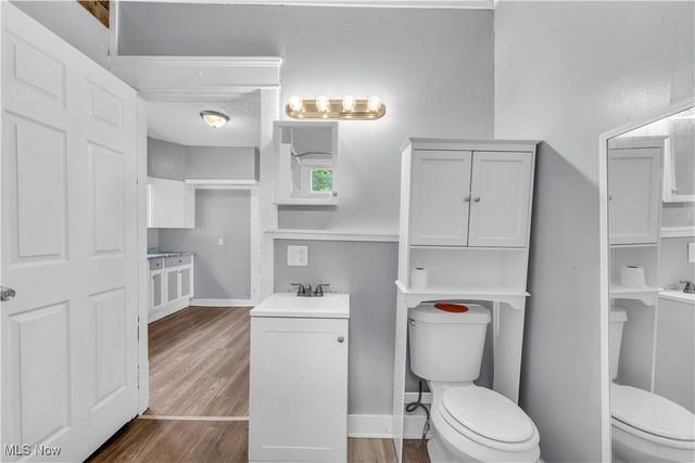 1174 La Croix Avenue 1, Akron, OH 44307