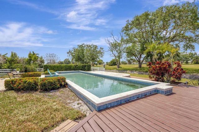 2940 SE Treasure Island Road, Port St. Lucie, FL 34952