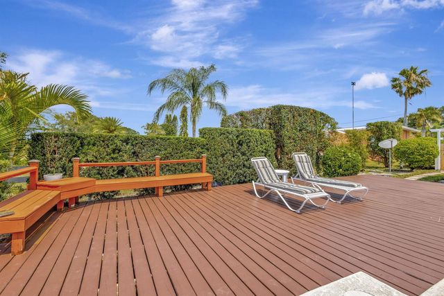 2940 SE Treasure Island Road, Port St. Lucie, FL 34952