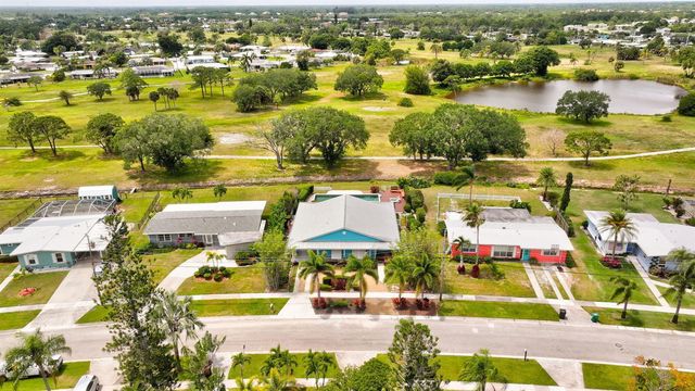 2940 SE Treasure Island Road, Port St. Lucie, FL 34952