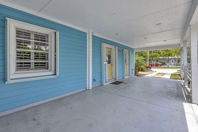 2940 SE Treasure Island Road, Port St. Lucie, FL 34952