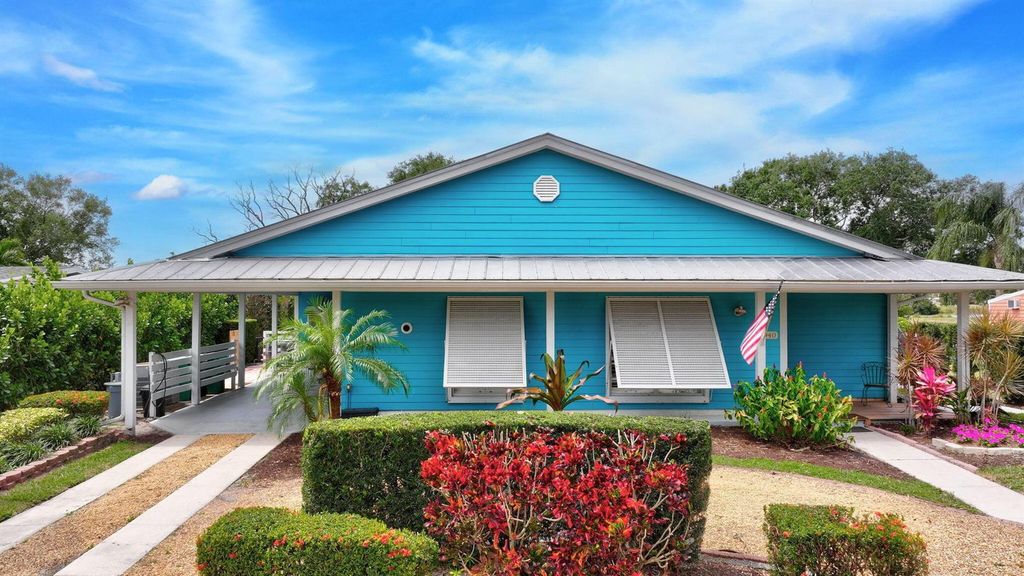2940 SE Treasure Island Road, Port St. Lucie, FL 34952