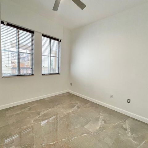 3020 NW 125th Ave 304, Sunrise, FL 33323