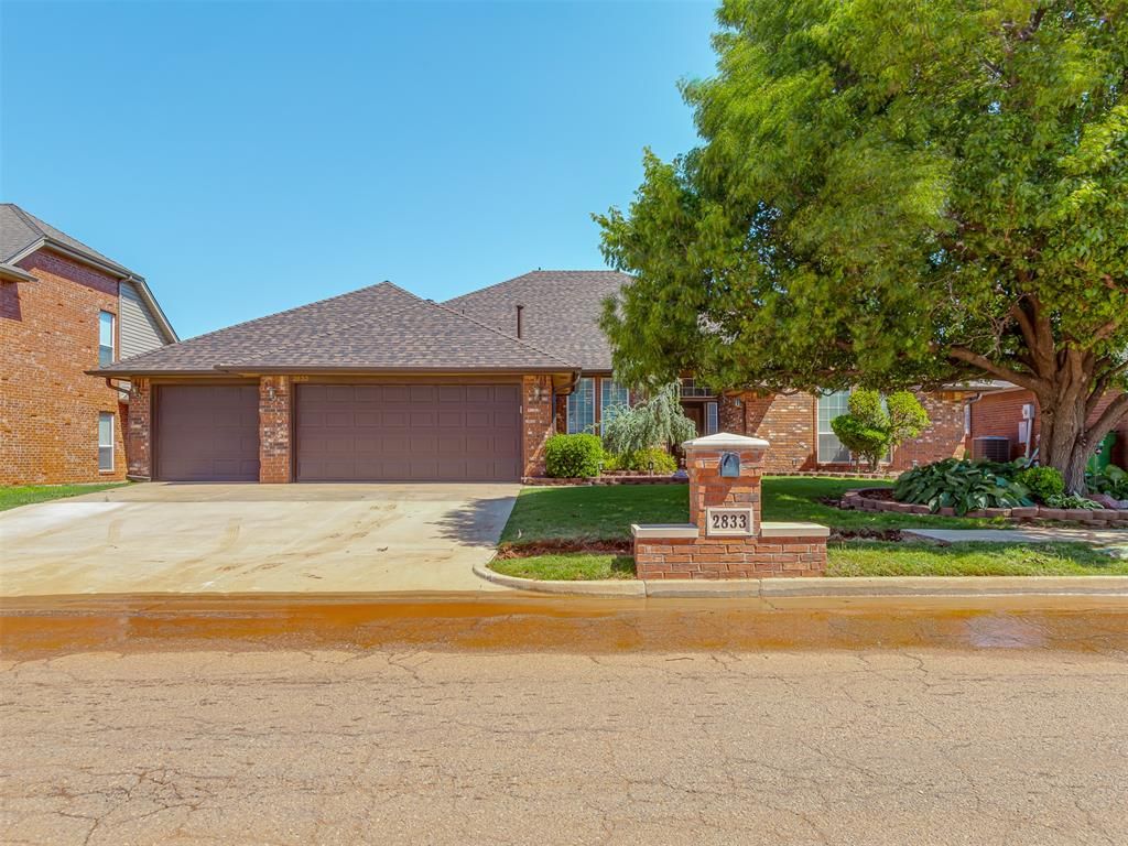 Image 1 of property listing at 2833 NW 159th Street, Edmond, OK 73013