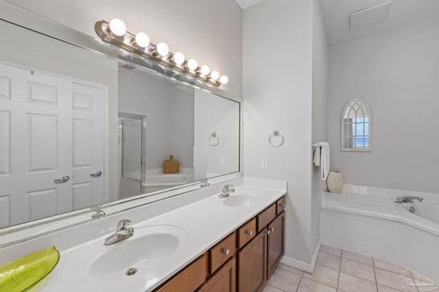 8577 Gulf Blvd 105, Navarre Beach, FL 32566