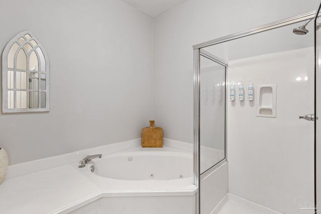 8577 Gulf Blvd 105, Navarre Beach, FL 32566