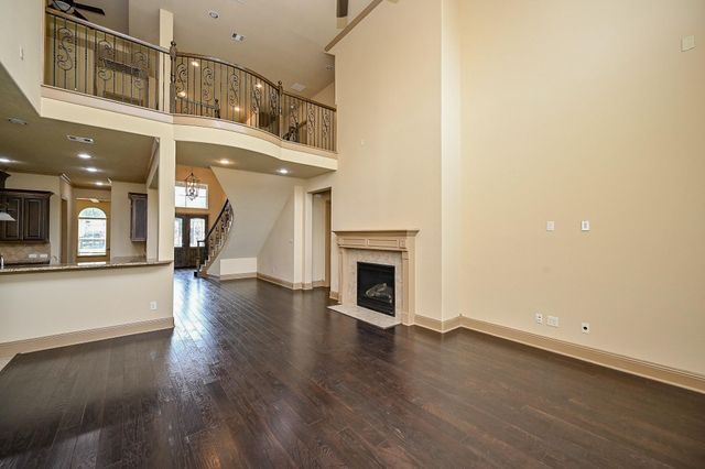 5327 Sloan Falls Court, Sugar Land, TX 77479