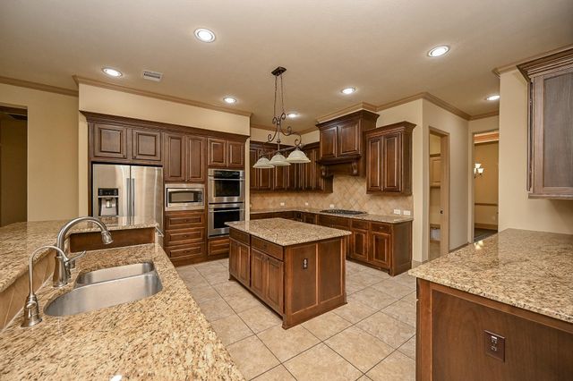 5327 Sloan Falls Court, Sugar Land, TX 77479