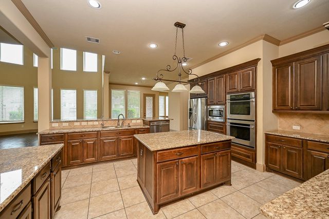 5327 Sloan Falls Court, Sugar Land, TX 77479