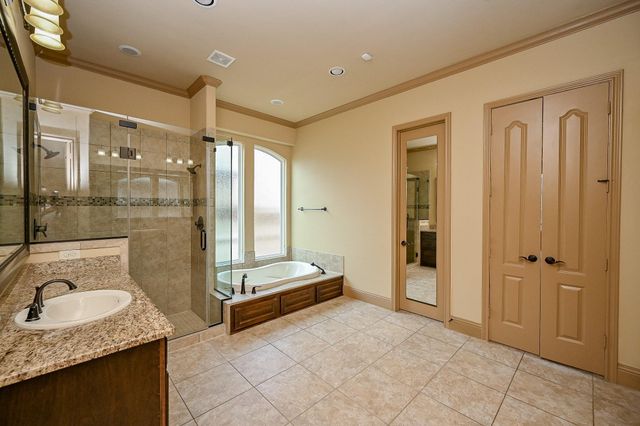 5327 Sloan Falls Court, Sugar Land, TX 77479