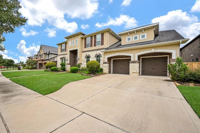 5327 Sloan Falls Court, Sugar Land, TX 77479