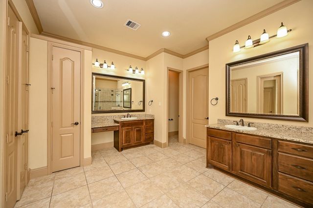 5327 Sloan Falls Court, Sugar Land, TX 77479