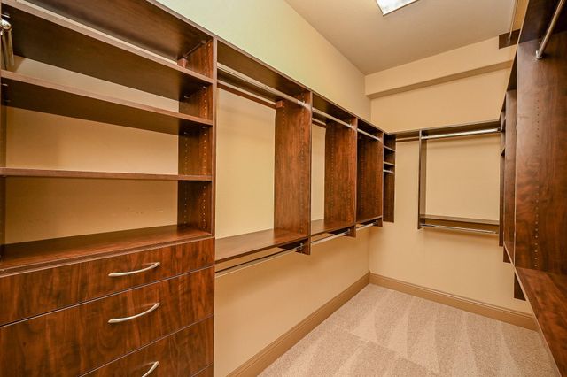 5327 Sloan Falls Court, Sugar Land, TX 77479