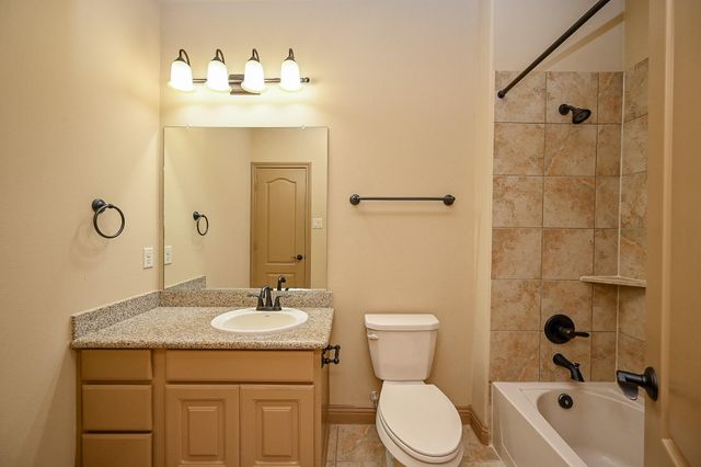 5327 Sloan Falls Court, Sugar Land, TX 77479