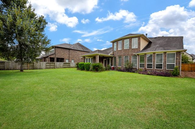 5327 Sloan Falls Court, Sugar Land, TX 77479