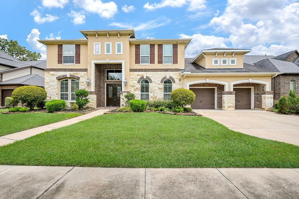 5327 Sloan Falls Court, Sugar Land, TX 77479