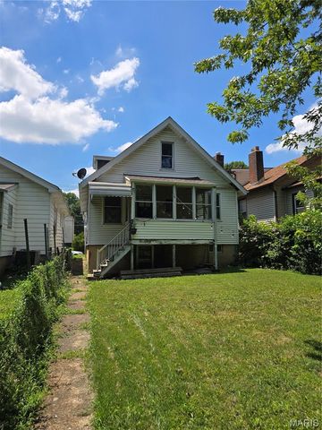 4065 Schiller Place, St Louis, MO 63116