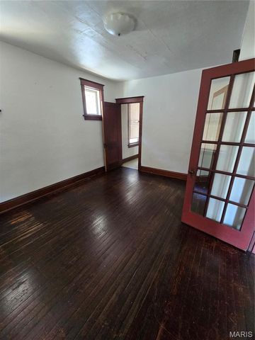 4065 Schiller Place, St Louis, MO 63116