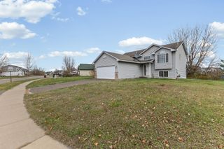 605 Horseshoe Lane, Braham, MN 55006