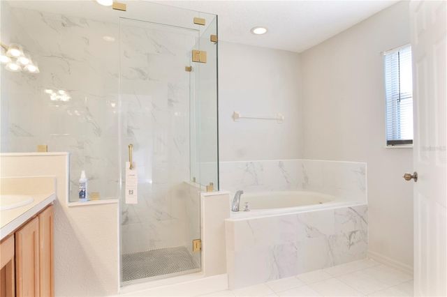 10216 OAK CREST ROAD, Orlando, FL 32829