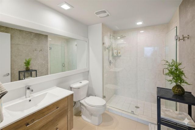 18800 NE 29th Avenue 704, Aventura, FL 33180