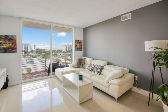 18800 NE 29th Avenue 704, Aventura, FL 33180