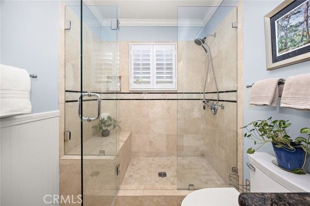 884 E Whitcomb Avenue, Glendora, CA 91741