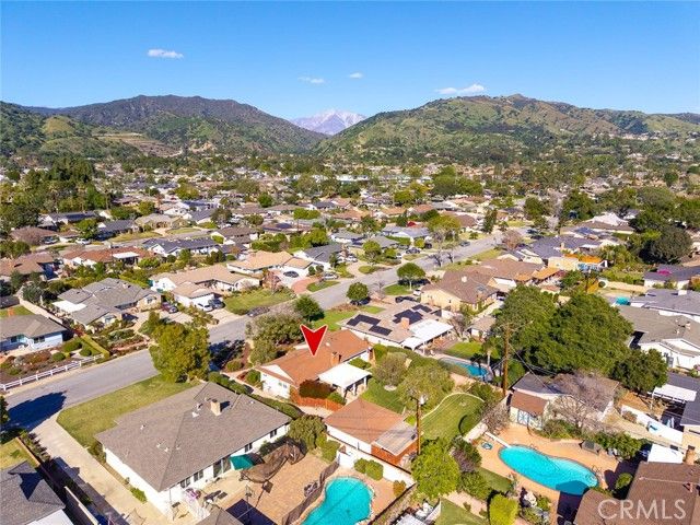 884 E Whitcomb Avenue, Glendora, CA 91741
