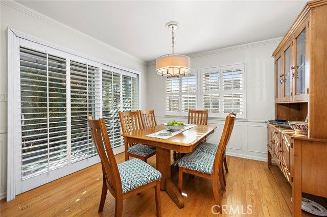 884 E Whitcomb Avenue, Glendora, CA 91741