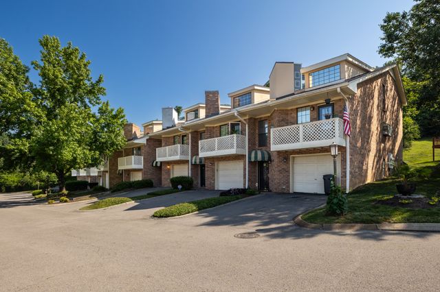 209 Glenstone Cir, Brentwood, TN 37027