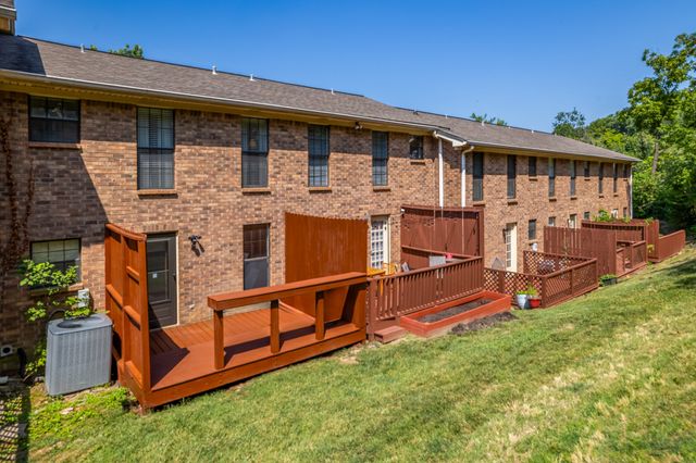 209 Glenstone Cir, Brentwood, TN 37027