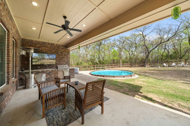 152 Spanish Oak Drive, Krugerville, TX 76227