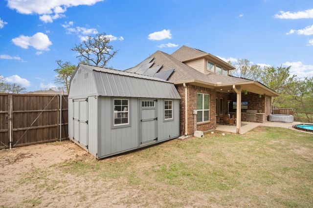 152 Spanish Oak Drive, Krugerville, TX 76227