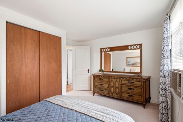 3 King Rd, Roxbury Twp., NJ 07850