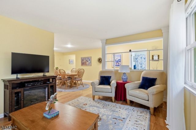3 King Rd, Roxbury Twp., NJ 07850